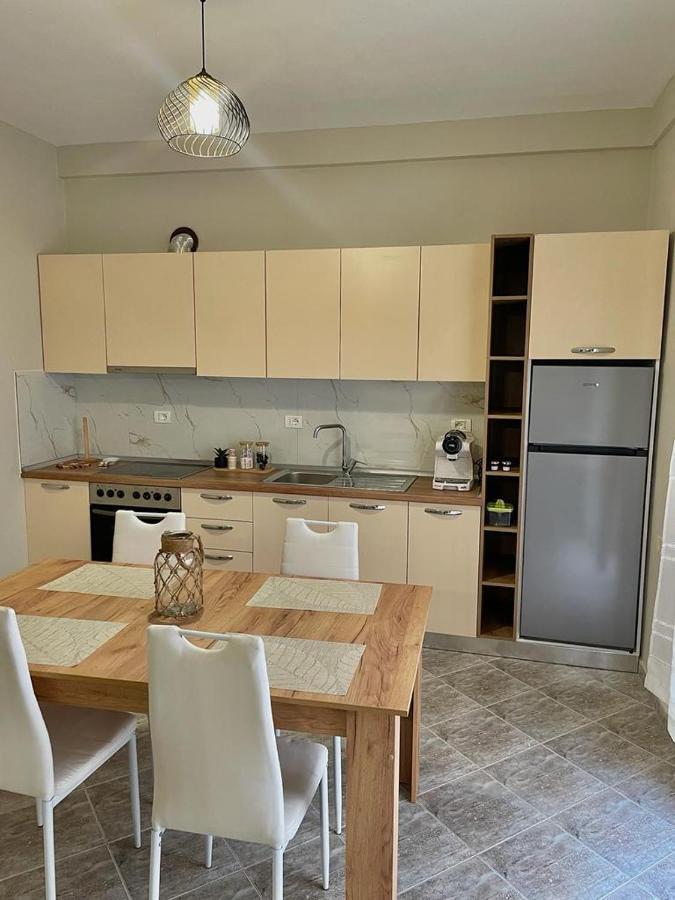 City Center Apartment Тирана Экстерьер фото