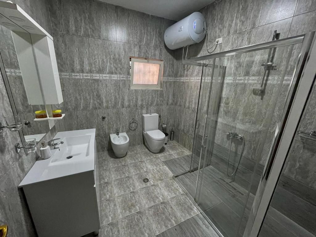 City Center Apartment Тирана Экстерьер фото