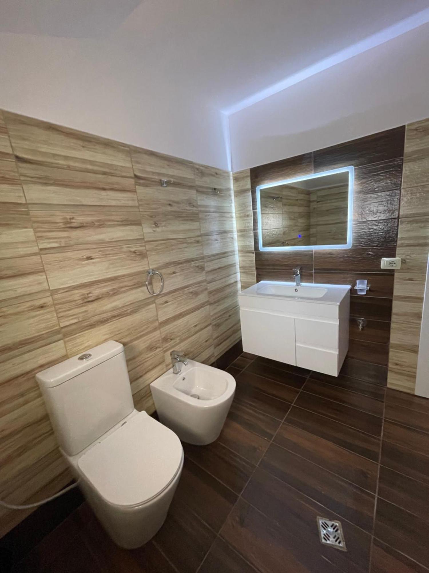 City Center Apartment Тирана Экстерьер фото